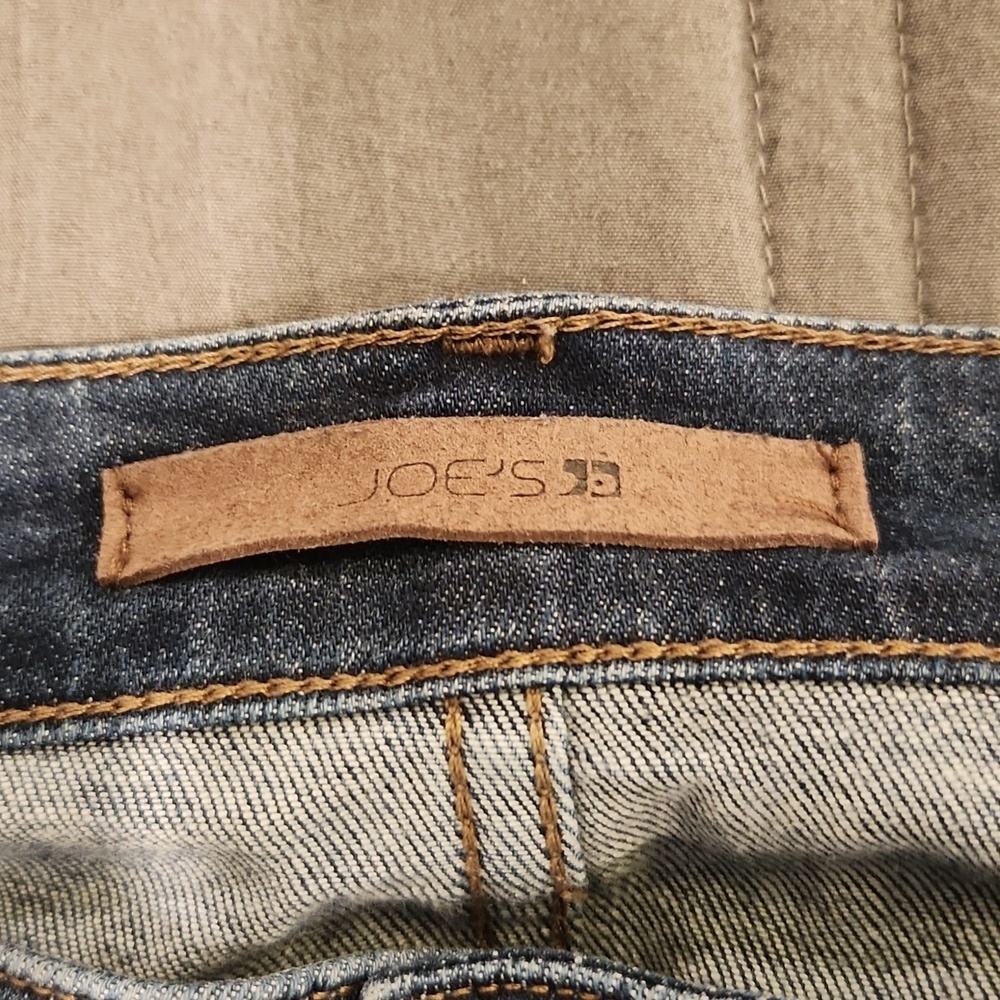 Medium Wash Joe's Jeans "Fiona" Blue Skinny Jeans Size 30! - Picture 2 of 10